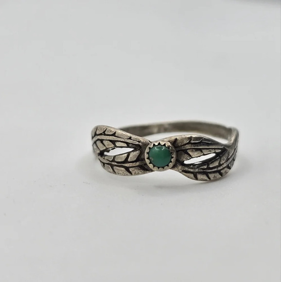 Silver Feather Ring Sterling Silver Green Turquoise Southwestern Ring Size 8 - Picture 2 of 4